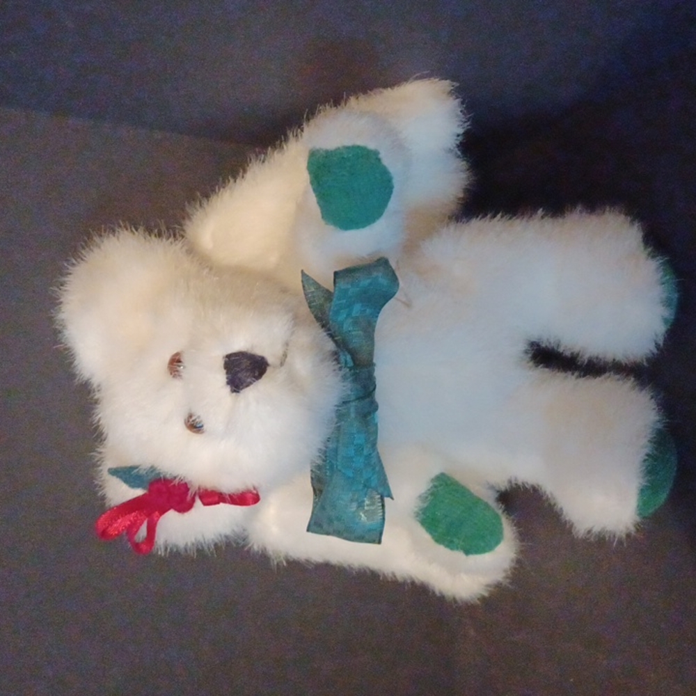 Vintage The Boyds Collection White Bear Angel Christmas Decor Ornaments